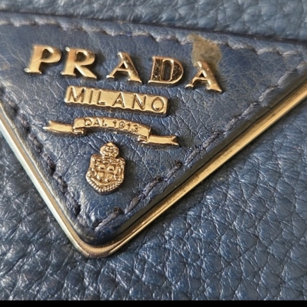 Prada Vitello Crossbody Bag - Picture 5 of 9